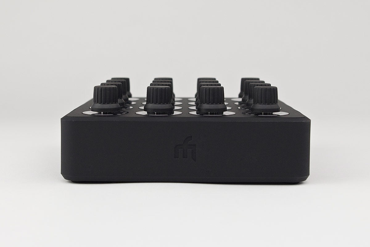 DJ TechTools MIDI Fighter Twister (sort)