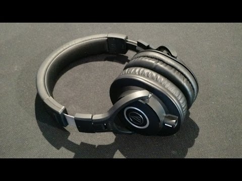 Audio Technica ATH-M40x + UDG-fodral + K&amp;M-stativpaket