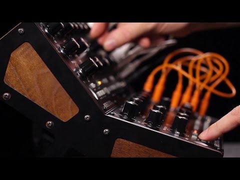 Moog Mother-32